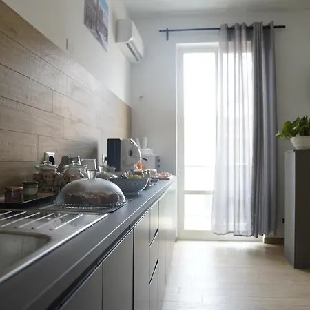Socrate Guest house 2*