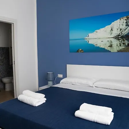 Socrate Guest house 2*
